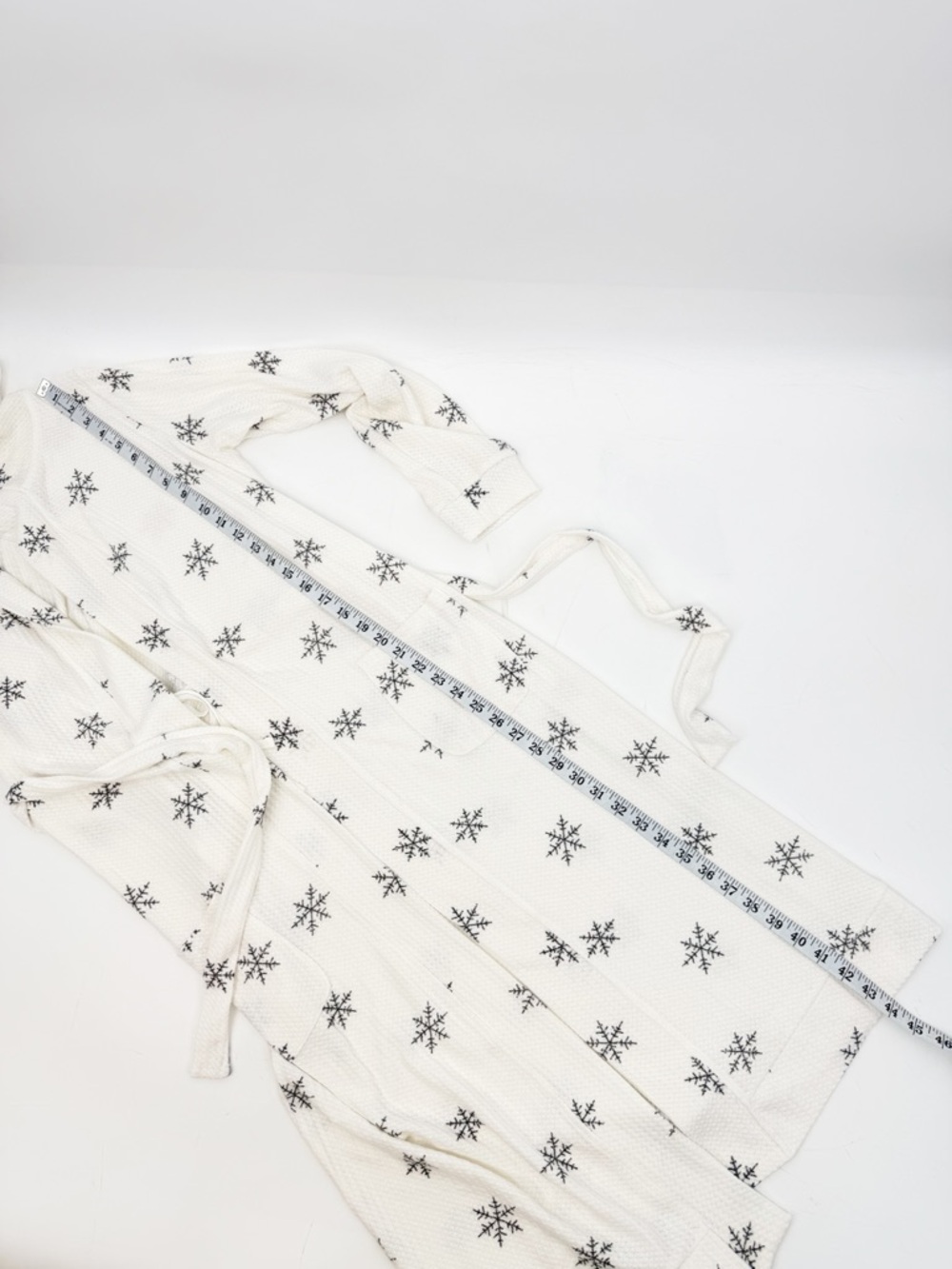 Honeydew Intimates Snowflake Hooded Robe Cream Waffle Knit Size S - Picture 9 of 11